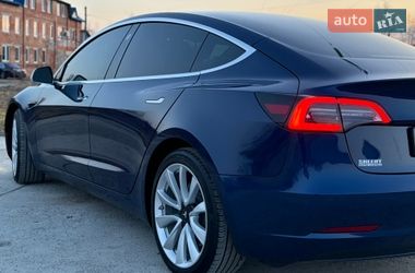 Седан Tesla Model 3 2018 в Дрогобыче