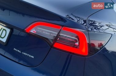 Седан Tesla Model 3 2018 в Дрогобыче