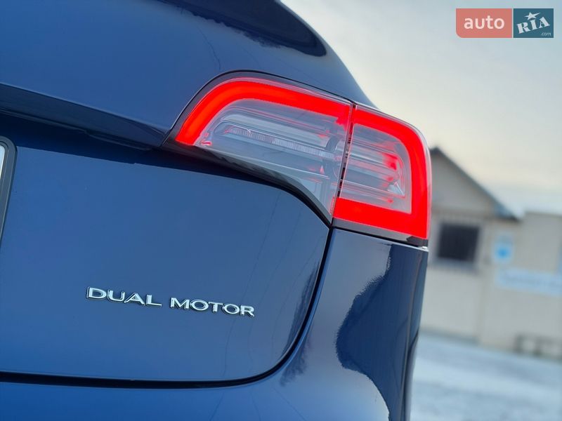 Седан Tesla Model 3 2018 в Дрогобыче