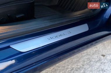 Седан Tesla Model 3 2018 в Дрогобыче