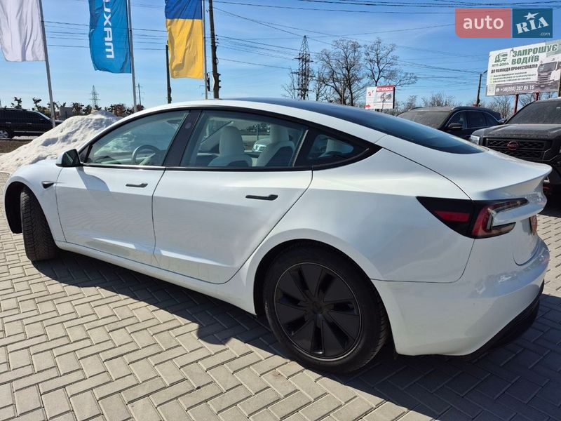 Седан Tesla Model 3 2025 в Кропивницькому фото 4 Седан Tesla Model 3 2025 в Кропивницькому