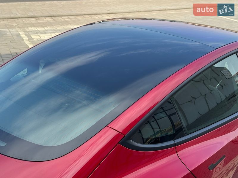 Седан Tesla Model 3 2019 в Луцьку