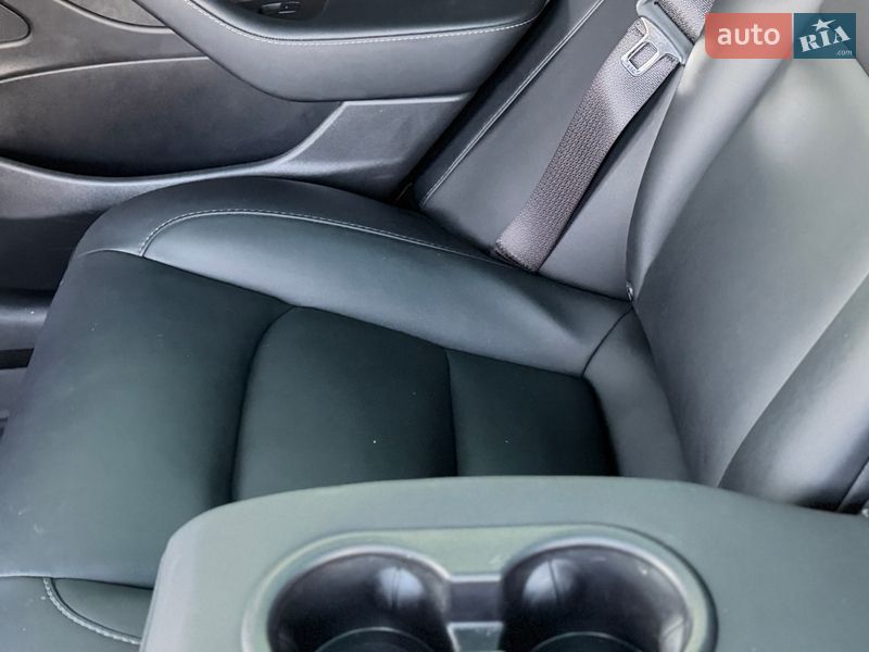 Седан Tesla Model 3 2021 в Коломые