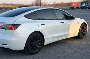 Седан Tesla Model 3 2021 в Коломые