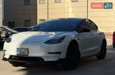 Седан Tesla Model 3 2021 в Полтаве