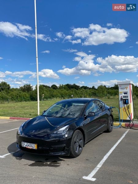 Седан Tesla Model 3 2021 в Одесі