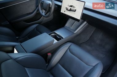 Седан Tesla Model 3 2024 в Снятине