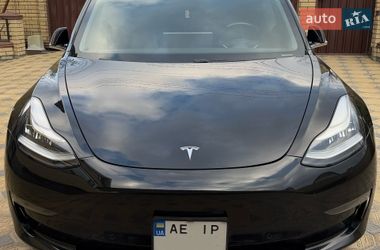 Седан Tesla Model 3 2018 в Кам'янському