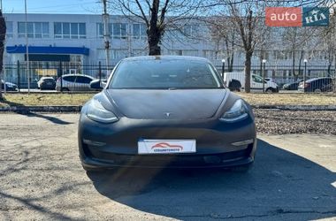 Седан Tesla Model 3 2019 в Киеве
