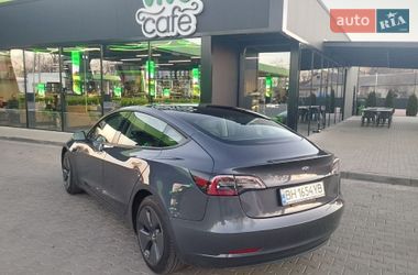 Седан Tesla Model 3 2023 в Одессе