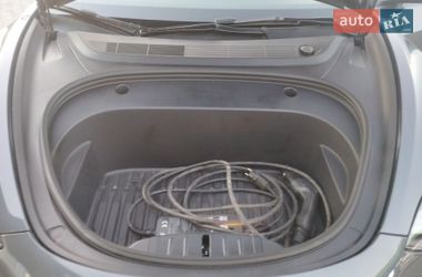 Седан Tesla Model 3 2023 в Одессе