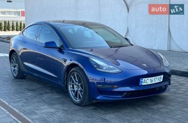 Седан Tesla Model 3 2022 в Луцке