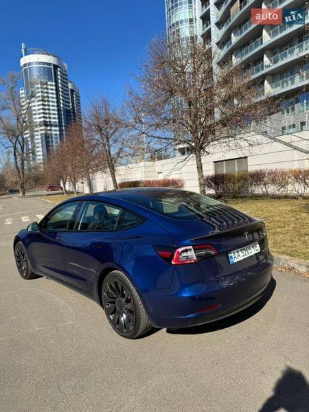 Седан Tesla Model 3 2021 в Києві