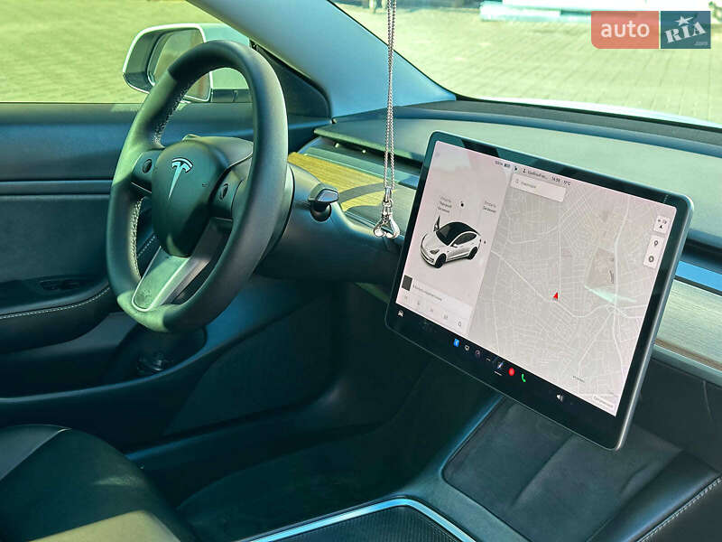 Седан Tesla Model 3 2021 в Одесі
