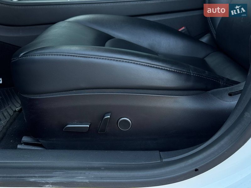 Седан Tesla Model 3 2021 в Рівному фото 30 Седан Tesla Model 3 2021 в Рівному