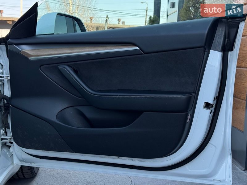 Седан Tesla Model 3 2021 в Рівному фото 63 Седан Tesla Model 3 2021 в Рівному
