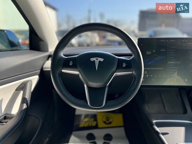 Седан Tesla Model 3 2020 в Ивано-Франковске