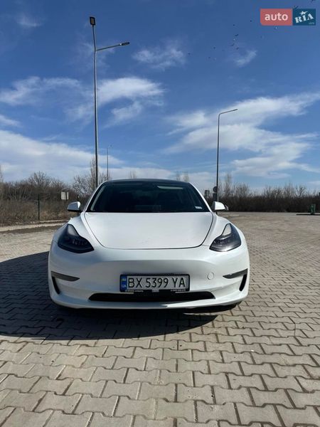 Седан Tesla Model 3 2021 в Кам'янець-Подільському