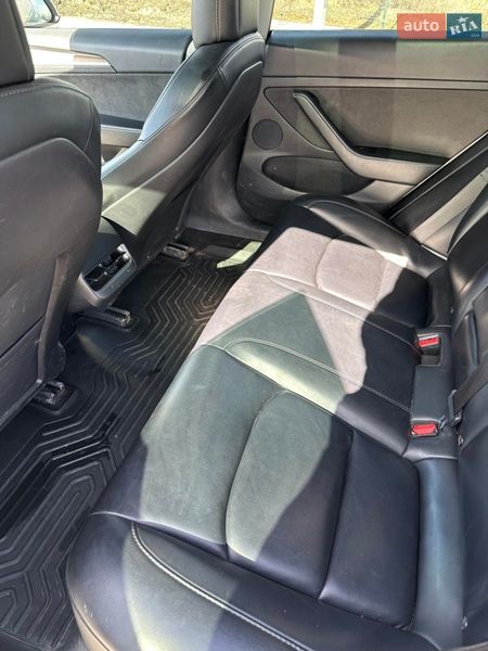 Седан Tesla Model 3 2021 в Кам'янець-Подільському