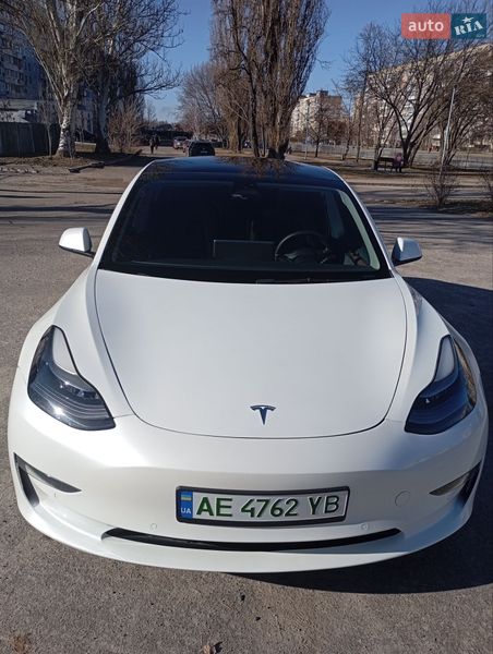 Tesla Model 3 2022