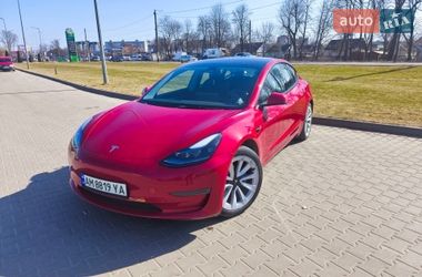 Седан Tesla Model 3 2022 в Житомире