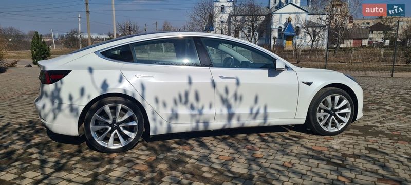 Седан Tesla Model 3 2017 в Нововолинську фото 30 Седан Tesla Model 3 2017 в Нововолинську