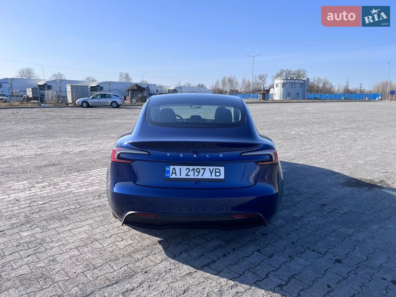 Седан Tesla Model 3 2024 в Борисполе