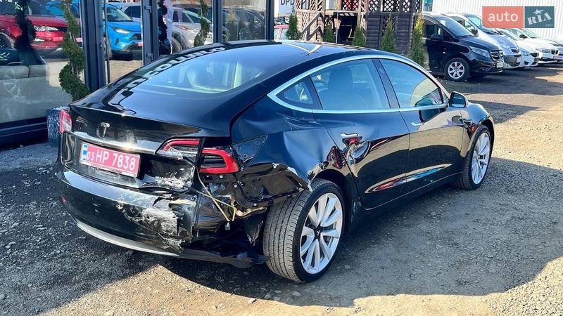 Седан Tesla Model 3 2018 в Луцке