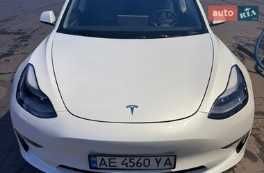 Седан Tesla Model 3 2023 в Днепре
