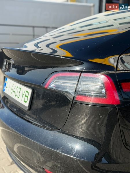 Седан Tesla Model 3 2019 в Ворзеле