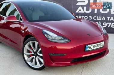Седан Tesla Model 3 2019 в Львове
