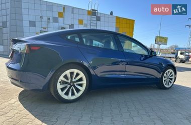 Седан Tesla Model 3 2022 в Киеве
