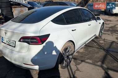 Седан Tesla Model 3 2021 в Киеве