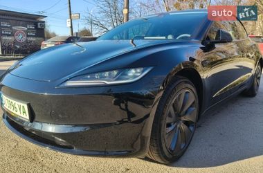 Седан Tesla Model 3 2024 в Киеве