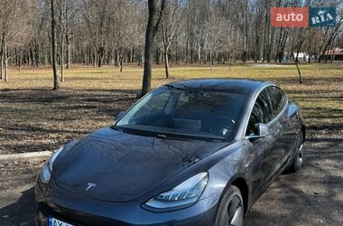 Седан Tesla Model 3 2019 в Харькове