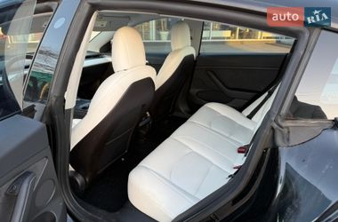 Седан Tesla Model 3 2021 в Одесі