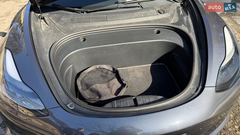 Седан Tesla Model 3 2022 в Обухове