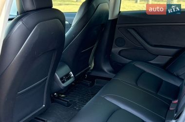Седан Tesla Model 3 2021 в Києві