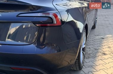 Седан Tesla Model 3 2024 в Виннице