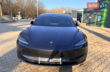 Седан Tesla Model 3 2024 в Виннице