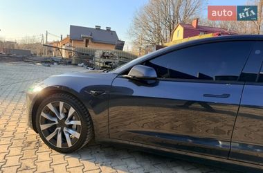 Седан Tesla Model 3 2024 в Виннице