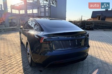 Седан Tesla Model 3 2024 в Виннице