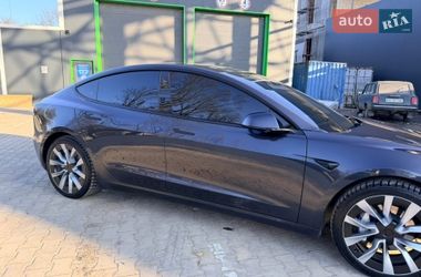 Седан Tesla Model 3 2024 в Виннице