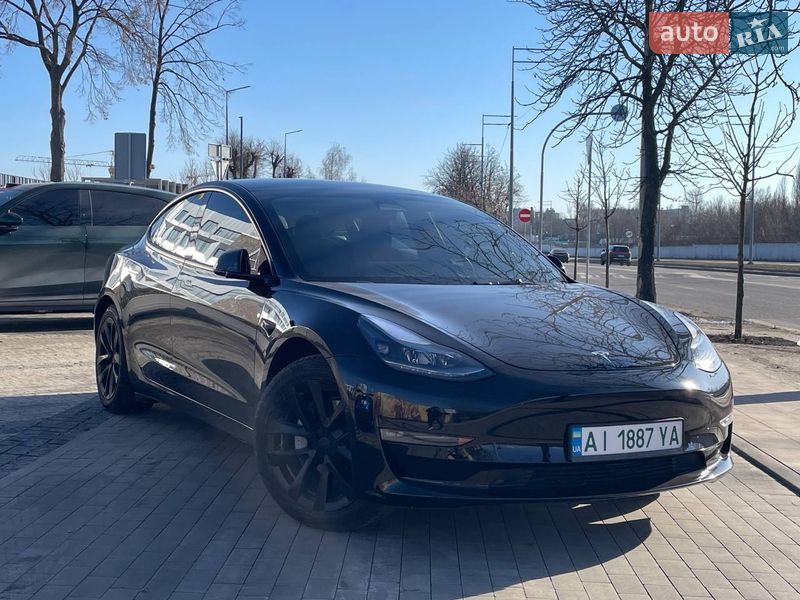 2022 Tesla Model 3, VIN 5YJ3E1EB8NF200258:plate — фото 1 (autoria)