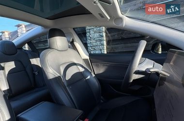 Седан Tesla Model 3 2020 в Киеве
