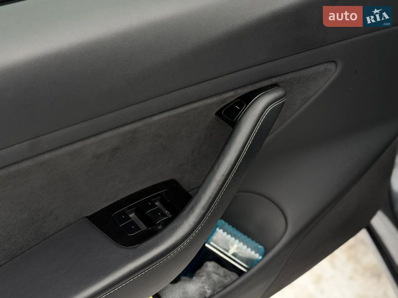 Седан Tesla Model 3 2018 в Киеве фото 8 Седан Tesla Model 3 2018 в Киеве