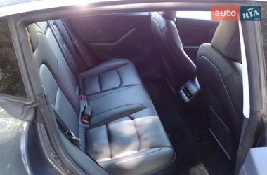 Седан Tesla Model 3 2019 в Киеве
