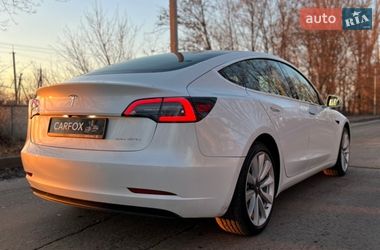 Седан Tesla Model 3 2019 в Броварах