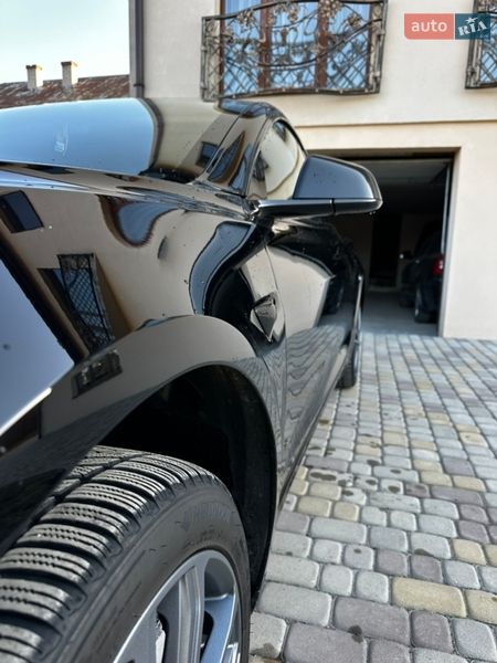 Седан Tesla Model 3 2019 в Львове