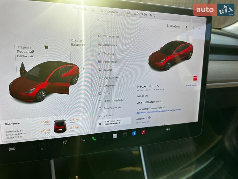 Седан Tesla Model 3 2019 в Львове